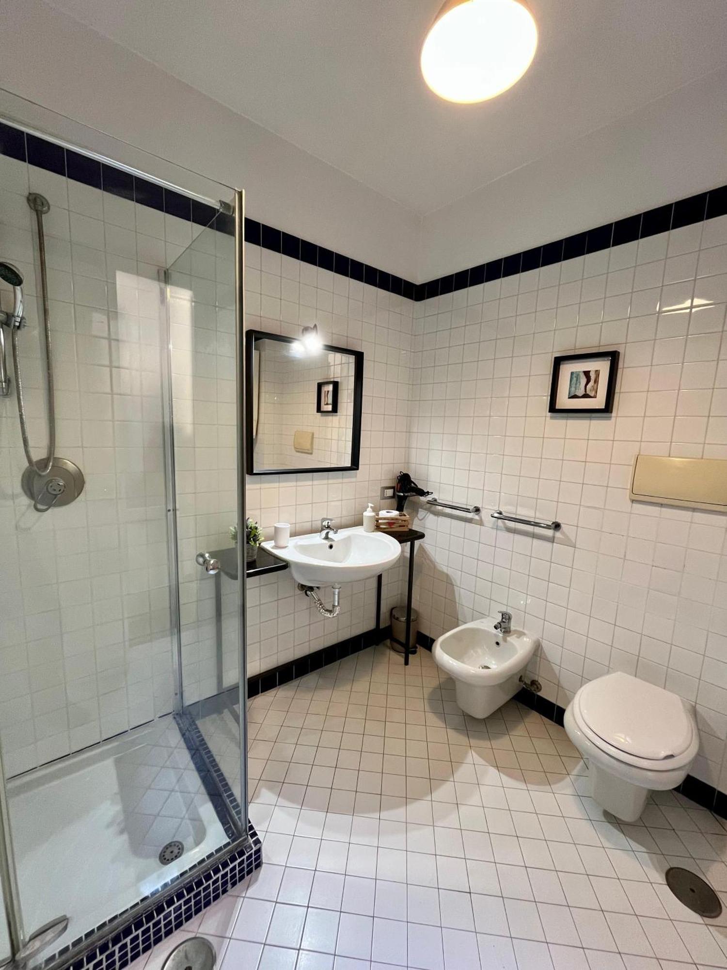 Rota House - Apartment In Santa Chiara, The Heart Of Naples เนเปิลส์ ภายนอก รูปภาพ
